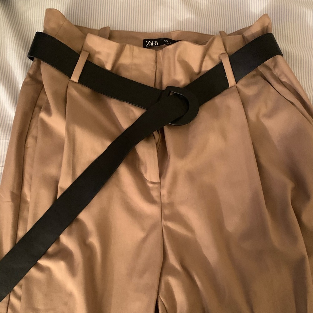 Beige Zara pants. Size: 10 perfect condition